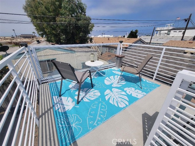 Detail Gallery Image 7 of 63 For 21752 Pacific Coast Hwy, 11-a,  Huntington Beach,  CA 92646 - 3 Beds | 2 Baths