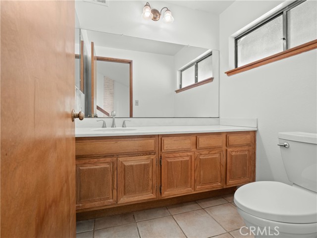 24540 Acorn Court, Newhall CA: https://media.crmls.org/medias/d653d066-fce1-4457-9620-f76b2f7f171b.jpg