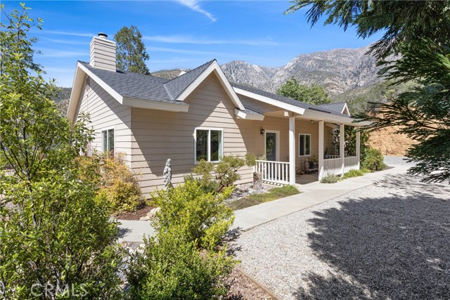 Image 28 of 64 For 38736 Oak Glen Road