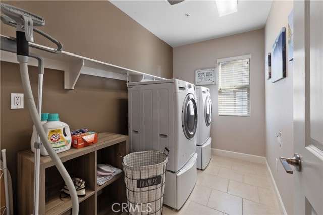 7059 Bergamot Avenue, Moorpark CA: https://media.crmls.org/medias/d654f752-6363-45b1-8c94-e6e2cd4256db.jpg