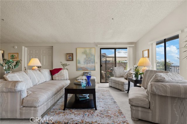 Detail Gallery Image 7 of 47 For 13691 Gavina Ave #576,  Sylmar,  CA 91342 - 3 Beds | 2 Baths