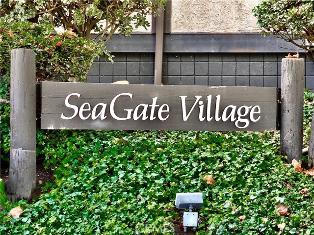 Detail Gallery Image 15 of 20 For 8675 Falmouth Ave #321,  Playa Del Rey,  CA 90293 - 2 Beds | 2 Baths