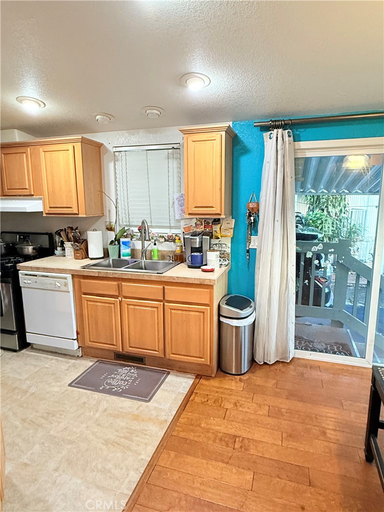 MLS #OC25265003 image #13