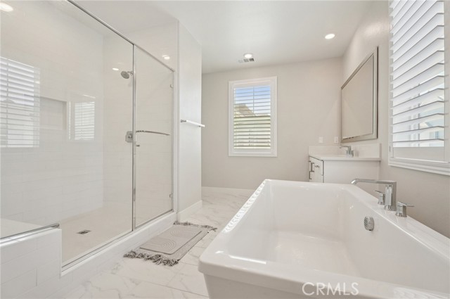 27008 Declaration Road, Valencia CA: https://media.crmls.org/medias/d656a1c0-5a3a-435d-9a14-a61cf545a26c.jpg