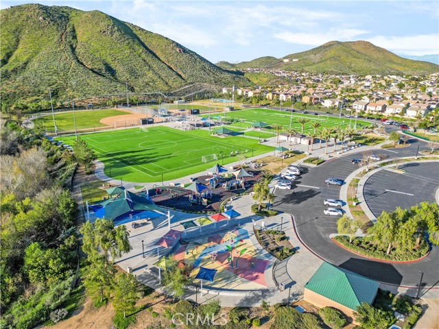 Detail Gallery Image 33 of 39 For 34229 Larksburg Ct, Lake Elsinore,  CA 92532 - 5 Beds | 3 Baths