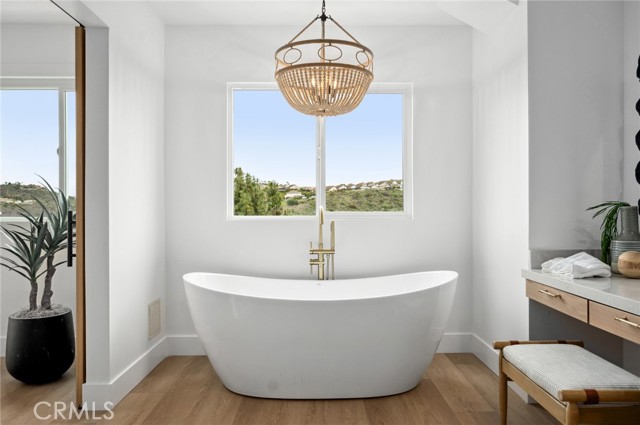 12402 Vista Panorama, North Tustin CA: https://media.crmls.org/medias/d6583b21-81ab-449c-8a7e-dbcc5889cab4.jpg