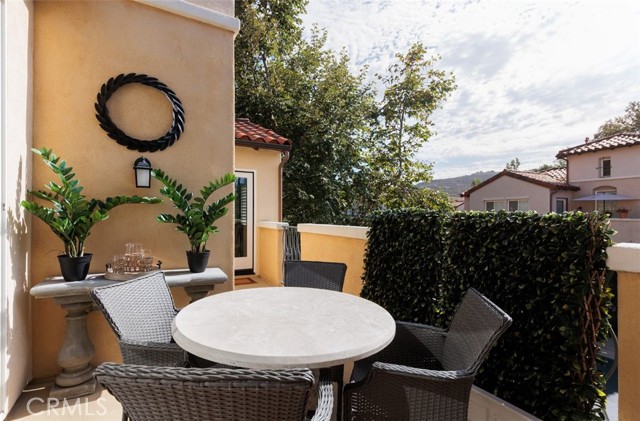 Detail Gallery Image 12 of 43 For 2 Teramo Ct, Newport Coast,  CA 92657 - 2 Beds | 2 Baths