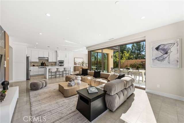 Detail Gallery Image 5 of 50 For 121 Oceano, Irvine,  CA 92602 - 3 Beds | 2/1 Baths