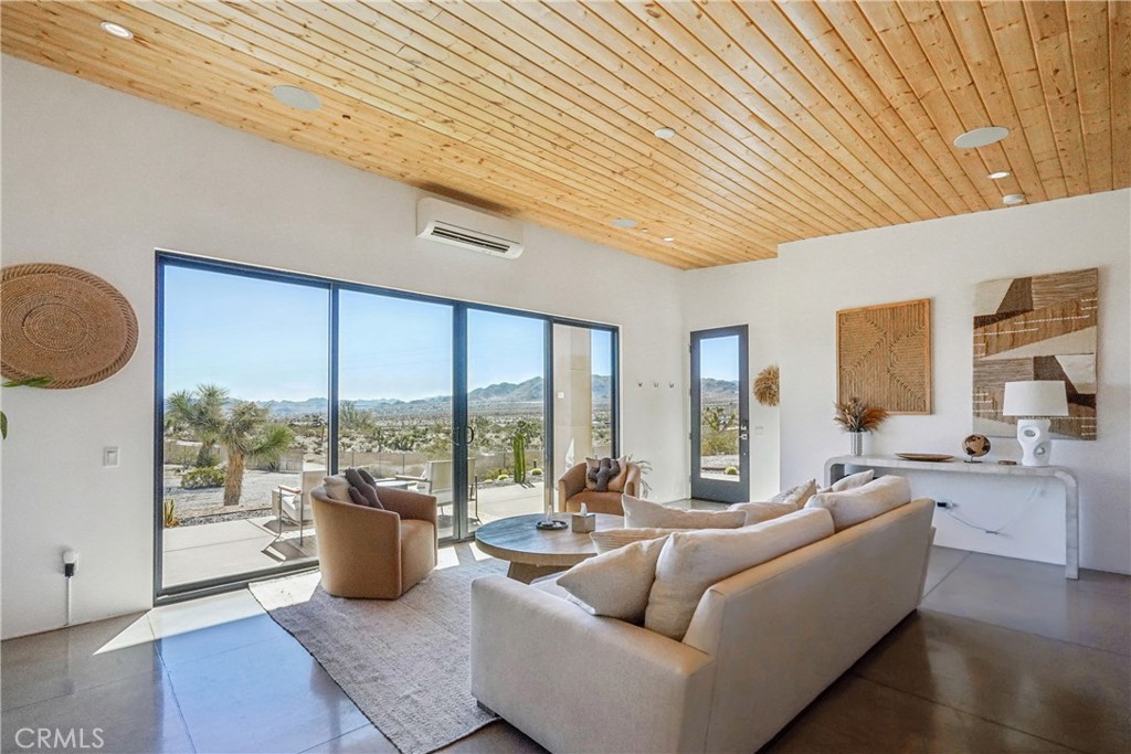 MLS #OC25234362 image #11