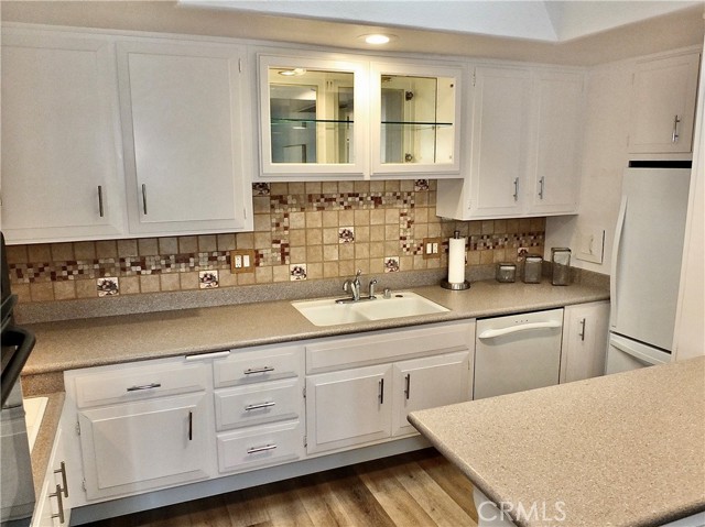 Detail Gallery Image 16 of 53 For 1560 Homewood Rd #114-L,  Seal Beach,  CA 90740 - 2 Beds | 2 Baths