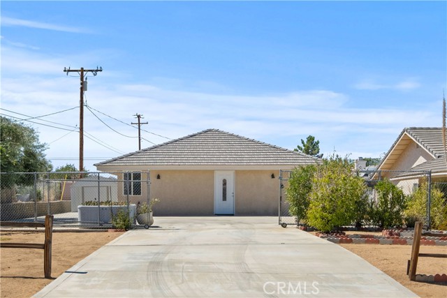 Detail Gallery Image 8 of 63 For 8582 Frontera Ave, Yucca Valley,  CA 92284 - 4 Beds | 2 Baths