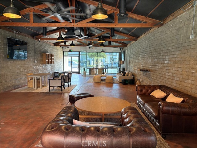  Commercial for Sale in San Fernando, California