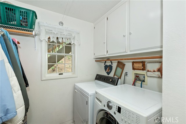 26349 Walnut Hills Drive, Lake Arrowhead CA: https://media.crmls.org/medias/d65a0089-ed4d-4231-9782-5be6d6669333.jpg