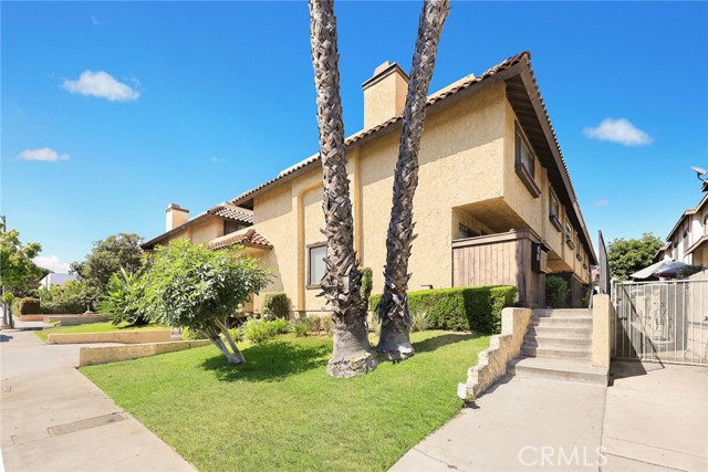 828 N Garfield Avenue, Alhambra CA: https://media.crmls.org/medias/d65a0b6f-0d02-4ebc-96d2-fcc175fa391d.jpg