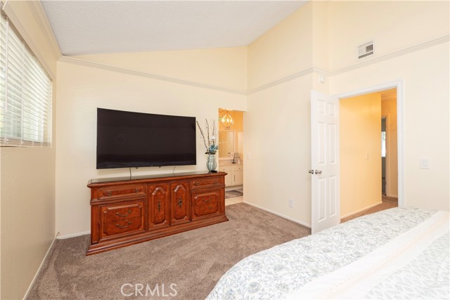 Detail Gallery Image 20 of 39 For 1931 E Yale St, Ontario,  CA 91764 - 3 Beds | 2/1 Baths