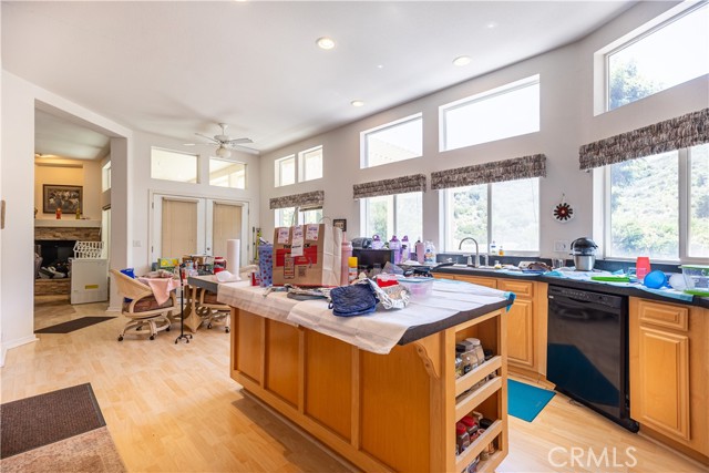 Detail Gallery Image 4 of 17 For 33220 Wilson St, Wildomar,  CA 92595 - 4 Beds | 3 Baths