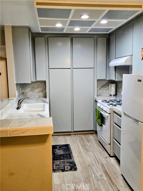 Detail Gallery Image 5 of 20 For 31200 Landau Bld, Cathedral City,  CA 92234 - 2 Beds | 2 Baths