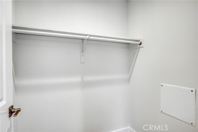 Detail Gallery Image 18 of 39 For 7040 Tyrone Ave, Van Nuys,  CA 91405 - 6 Beds | 4/1 Baths