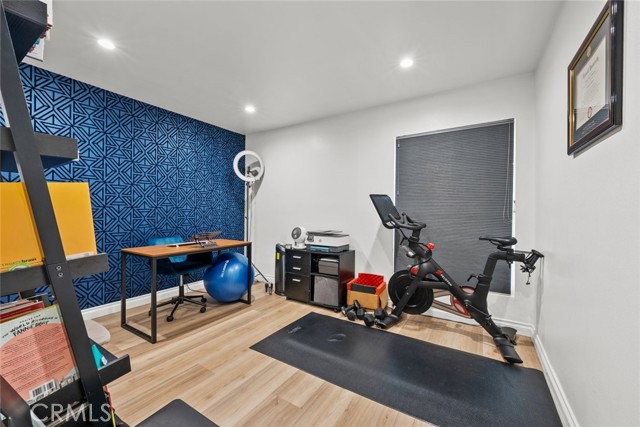 10331 Lindley Avenue, Porter Ranch CA: https://media.crmls.org/medias/d65c39a2-93f0-4706-b51a-3ab54db11bc1.jpg