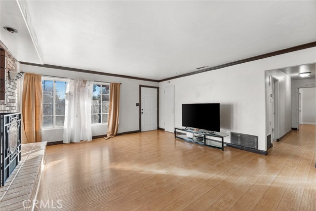 Detail Gallery Image 7 of 68 For 44221 4th St, Lancaster,  CA 93535 - 3 Beds | 2 Baths