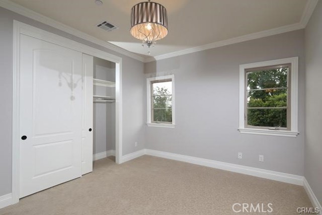Image 6 of 13 For 6138 Avon Avenue
