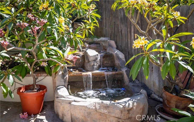21992 Hoi Circle, Lake Forest CA: https://media.crmls.org/medias/d65ccda0-c6e5-41ff-aa3c-41c38f36ae73.jpg