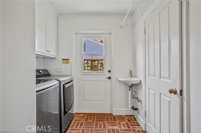 Detail Gallery Image 13 of 20 For 117 Paseo De Granada, Redondo Beach,  CA 90277 - 4 Beds | 3 Baths