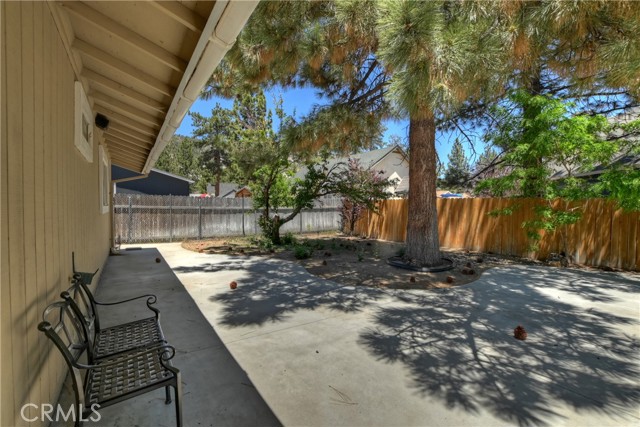 Detail Gallery Image 5 of 50 For 1055 Hugo Ln, Big Bear City,  CA 92314 - 3 Beds | 2 Baths