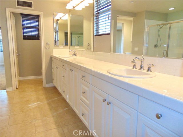 Detail Gallery Image 16 of 28 For 32 St Just Ave, Ladera Ranch,  CA 92694 - 4 Beds | 2/1 Baths