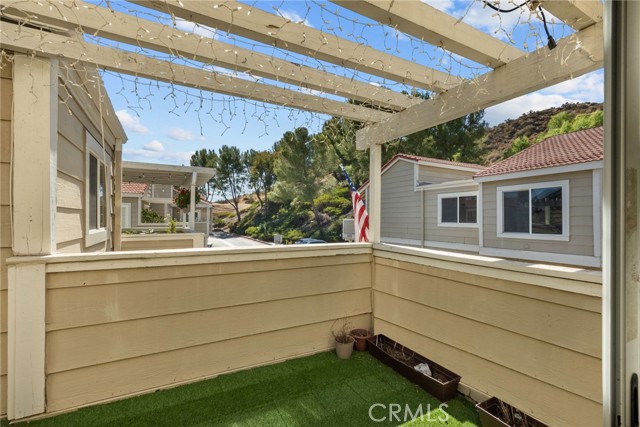 31321 The Old Road, Castaic CA: https://media.crmls.org/medias/d65dd1a4-6f71-4533-8bf8-8a78ed475de7.jpg