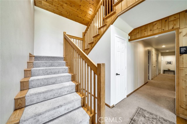 Detail Gallery Image 37 of 61 For 40034 Lakeview Dr, Big Bear Lake,  CA 92315 - 4 Beds | 3/1 Baths