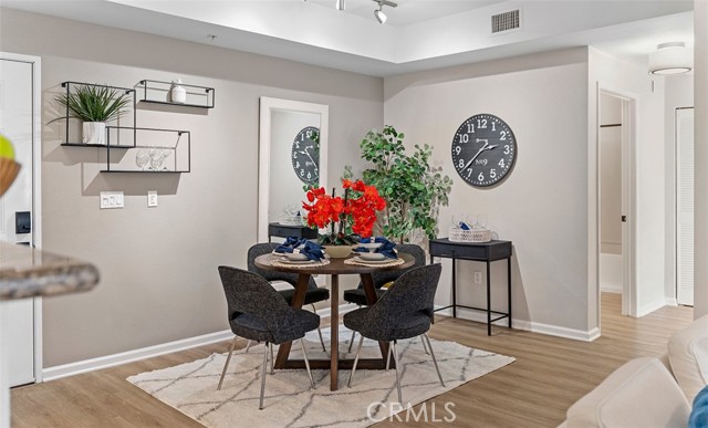 1801 E Katella Avenue, Anaheim CA: https://media.crmls.org/medias/d65ee337-6b11-4a20-adc1-cf876439a83b.jpg