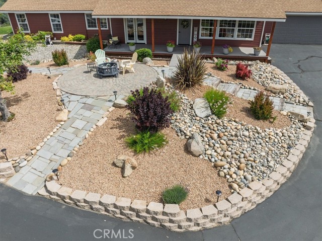 Detail Gallery Image 3 of 47 For 47527 Miami Highlands Dr, Oakhurst,  CA 93644 - 4 Beds | 2/1 Baths