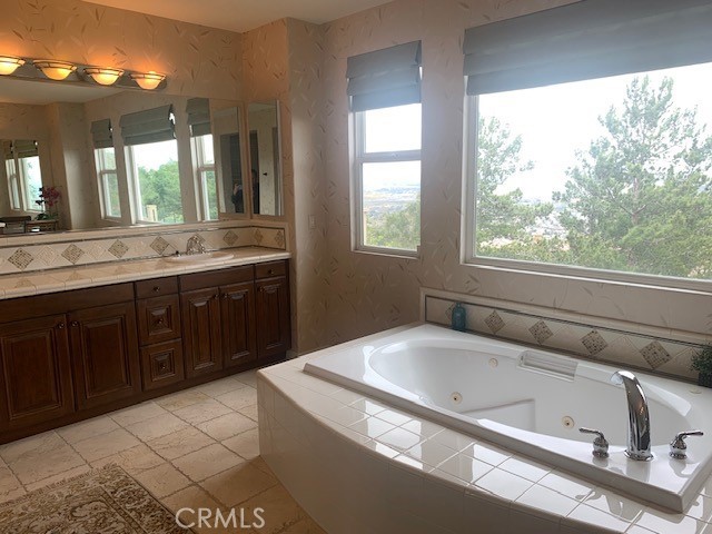 Detail Gallery Image 38 of 48 For 17130 Silver Moon Ct, Riverside,  CA 92503 - 3 Beds | 3/1 Baths
