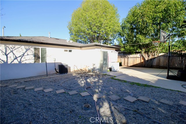 Detail Gallery Image 12 of 21 For 836 W 9th St, Corona,  CA 92882 - 3 Beds | 2 Baths