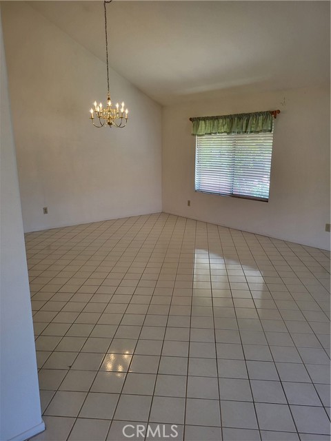 40132 ZAMURA Court, Murrieta CA: https://media.crmls.org/medias/d660a3d0-a537-4321-9e41-549e0edb2bed.jpg