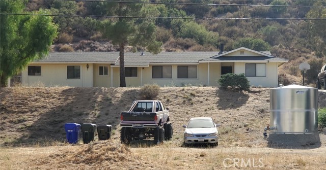 Detail Gallery Image 5 of 22 For 30435 N Brandywine Canyon Rd, Canyon Country,  CA 91351 - 3 Beds | 2 Baths