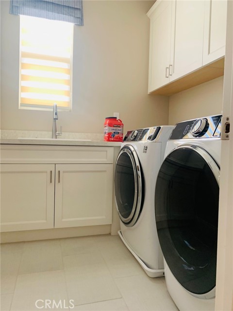 Detail Gallery Image 18 of 19 For 16453 Trailblazer, Chino,  CA 91708 - 4 Beds | 3 Baths