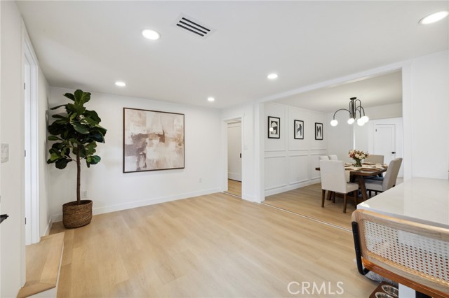 6105 Bellingham Avenue, North Hollywood CA: https://media.crmls.org/medias/d661687f-a50c-4b05-b0a6-12878feed94f.jpg