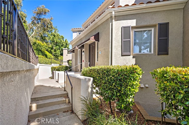 15 Via Pamplona, Rancho Santa Margarita CA: https://media.crmls.org/medias/d6620605-07a2-437d-9e47-ea1779f65322.jpg