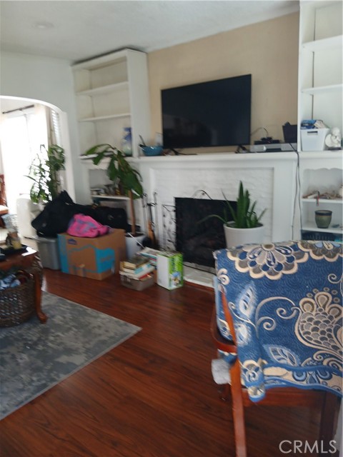 Detail Gallery Image 5 of 5 For 4174 3rd  Ave, Los Angeles,  CA 90008 - 2 Beds | 2 Baths