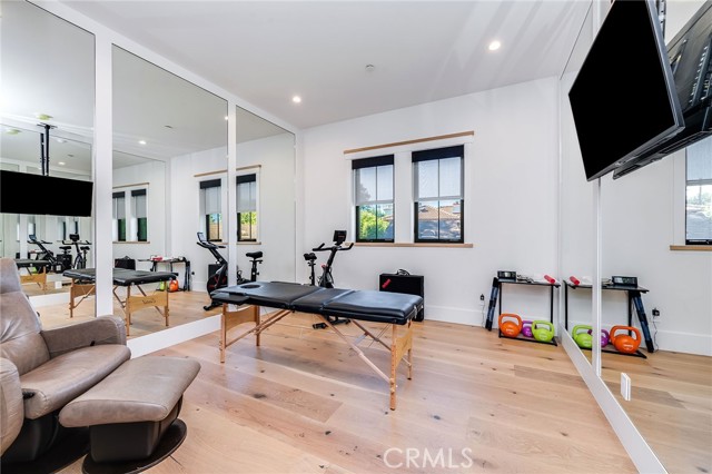 4365 Kraft Avenue, Studio City CA: https://media.crmls.org/medias/d6634620-8067-4b4f-954d-59441686d31f.jpg
