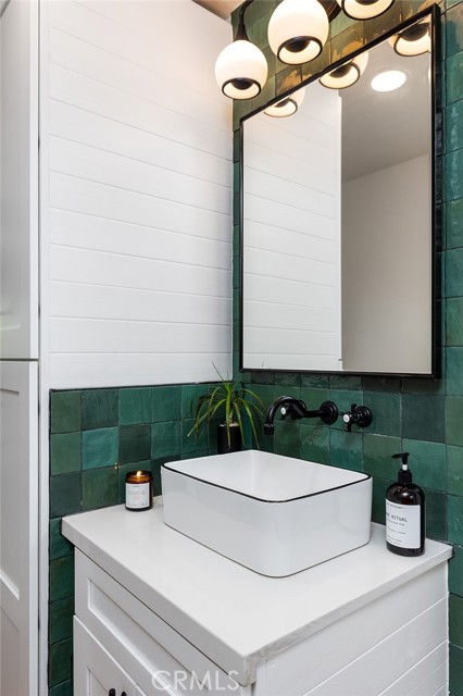 1217 Avenue 56, Highland Park CA: https://media.crmls.org/medias/d663febe-0345-4778-834d-47ff3fb5f7d9.jpg