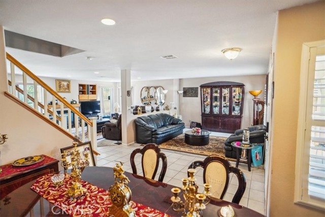 29720 Creekbed Road, Castaic CA: https://media.crmls.org/medias/d664022f-40ba-43c8-8346-11ffc4033feb.jpg