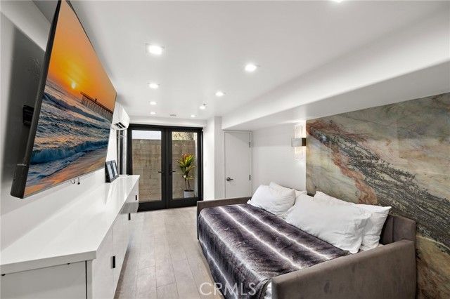 Detail Gallery Image 4 of 13 For 2699 Solana Way #B,  Laguna Beach,  CA 92651 - 0 Beds | 1 Baths