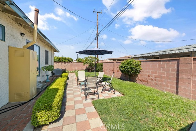 6345 Bigelow Street, Lakewood CA: https://media.crmls.org/medias/d6644131-1bbc-413b-a576-b09cb080f276.jpg