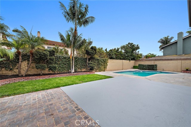 Detail Gallery Image 26 of 31 For 15762 Cromwell Cir, Westminster,  CA 92683 - 4 Beds | 3 Baths