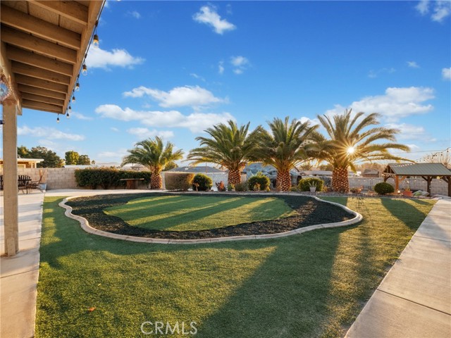 13136 Tawya Road, Apple Valley CA: https://media.crmls.org/medias/d6654d5b-c9f9-4140-b32b-050321882e4e.jpg