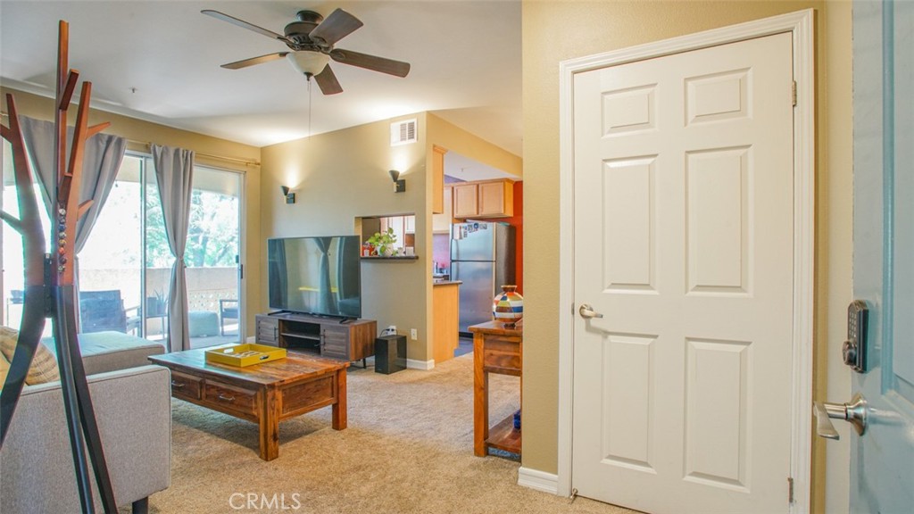 MLS #OC25159060 img 5