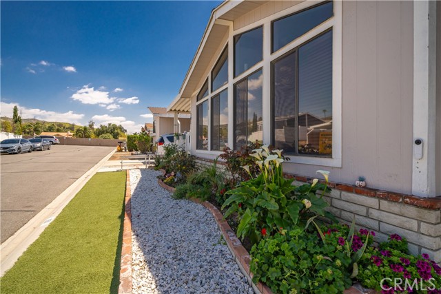 Detail Gallery Image 3 of 11 For 4080 Pedley #191,  Jurupa Valley,  CA 92509 - 4 Beds | 2 Baths
